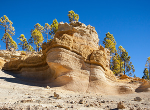 Große Sandfelsen in ansehnlicher Formation